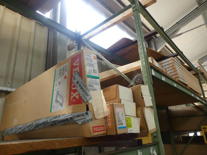 Konvolut Velux - Dachfenster-Zubehör EDZ MK06, 2000, Zubehör, divers Umfang. Fachinhalt, Ebene 2